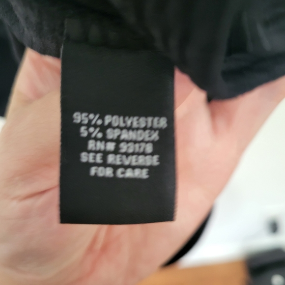 Premise Black Sleeveless Blouse with Gold Accent - Picture 4 of 5